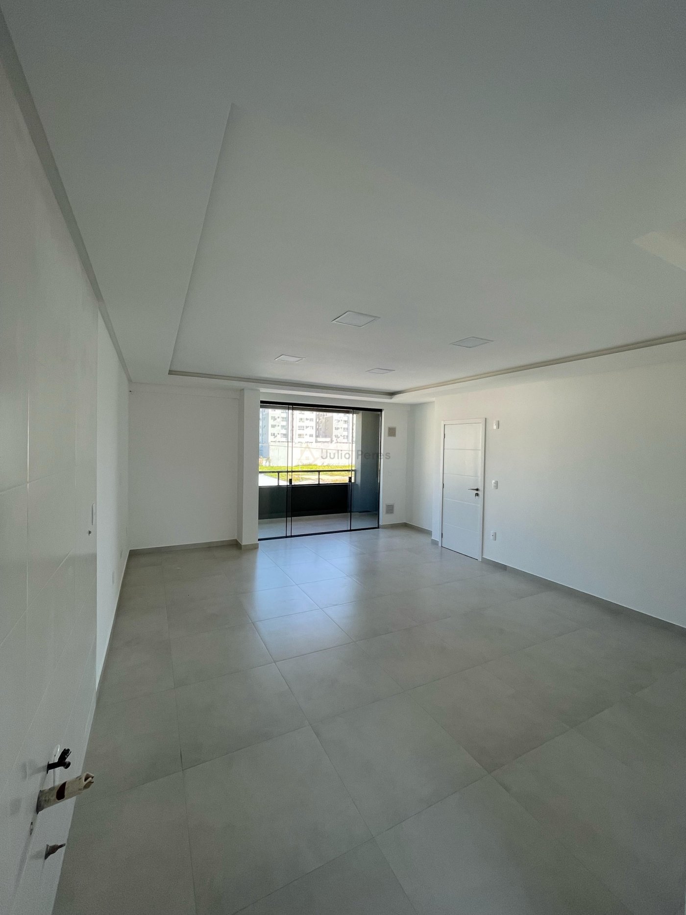 Apartamento 2 suítes para Venda no bairro CENTRO em Camboriú
