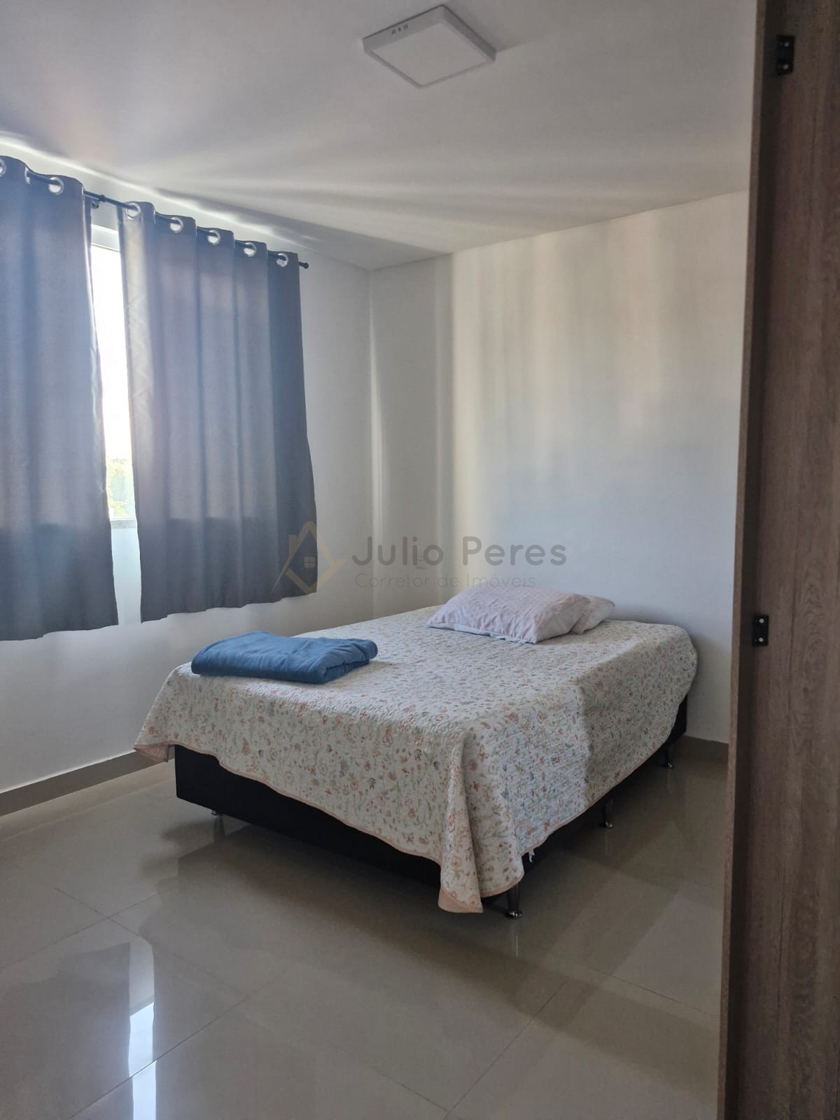 Apartamento no bairro Lídia Duarte em Camboriú