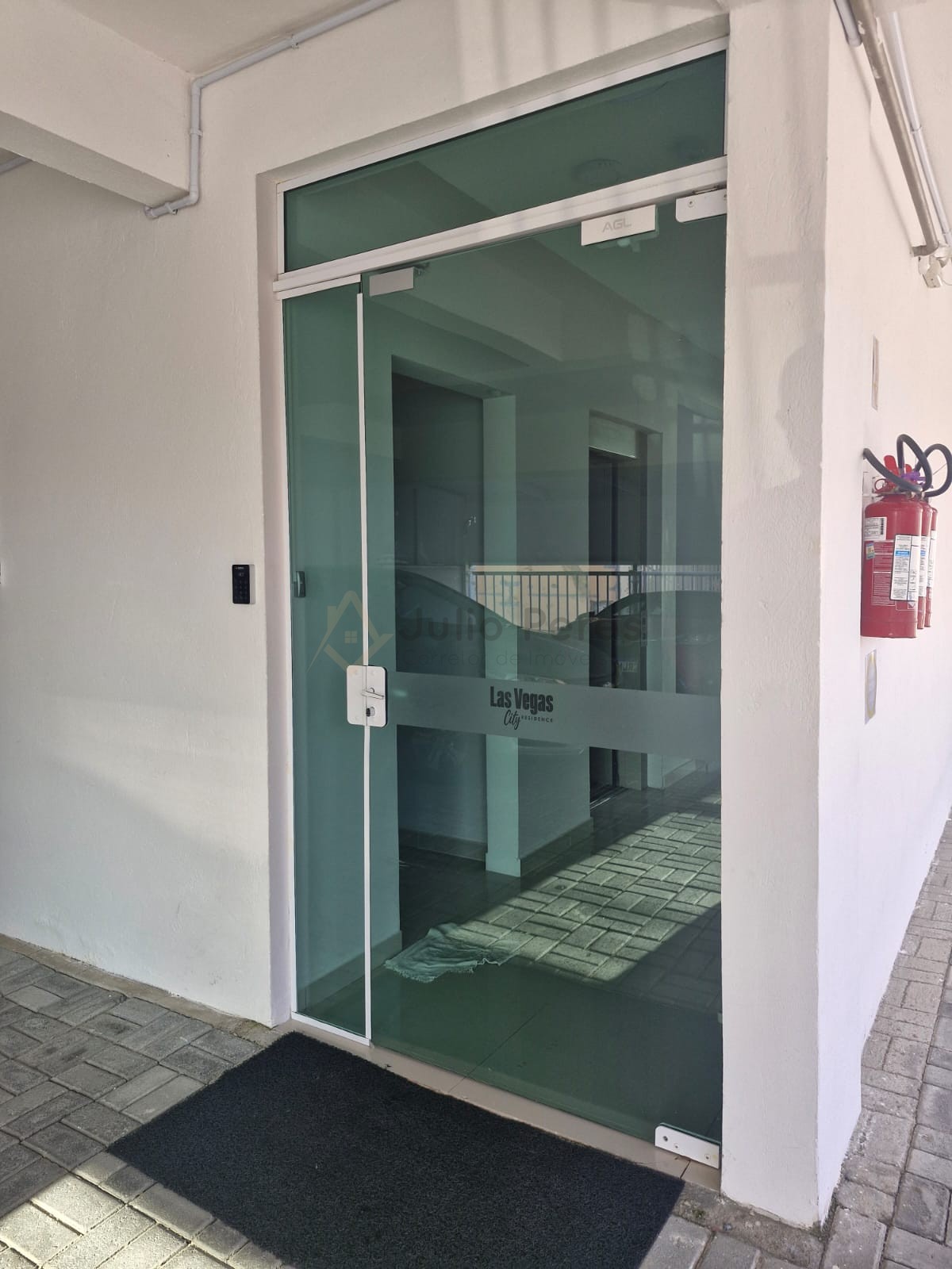 Apartamento no bairro Lídia Duarte em Camboriú