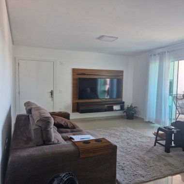 Apartamento no bairro Lídia Duarte em Camboriú