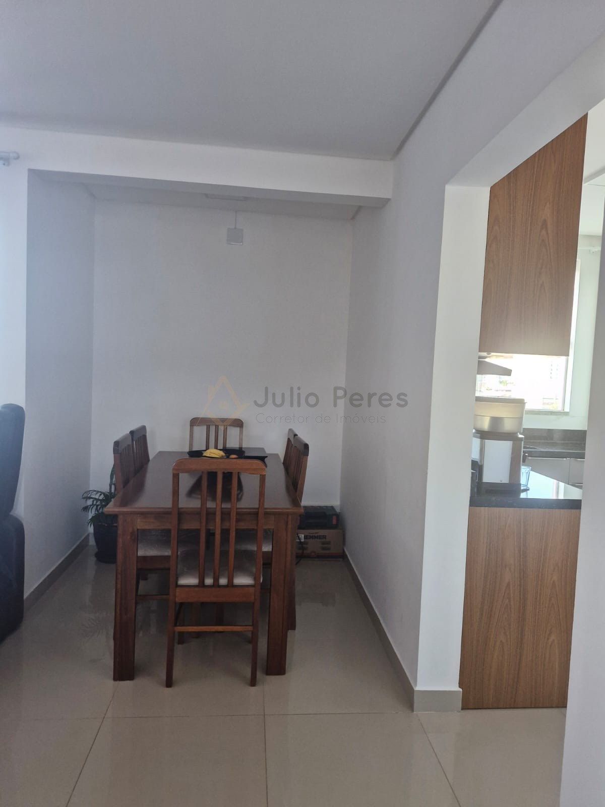 Apartamento no bairro Lídia Duarte em Camboriú